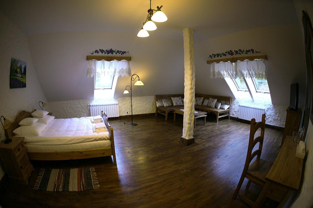Lipowy Gosciniec Apart otel Otwock Maly Oda fotoğraf
